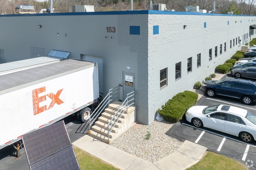 More Photos Of 153 Northboro Rd, Southborough Light Distribution For Lease