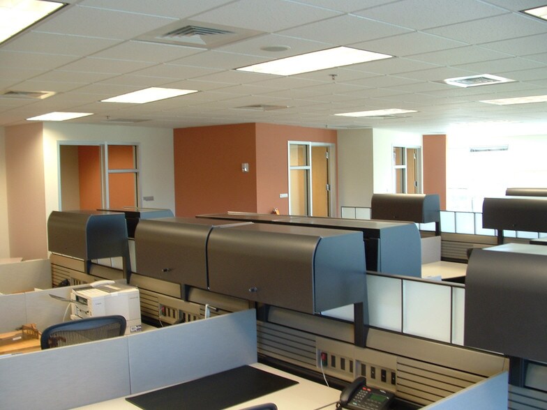 More Photos Of 5605 Carnegie Blvd, Charlotte Office For Lease