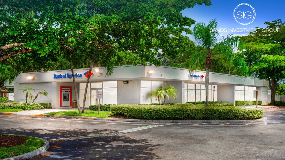 Primary Photo Of 8200 N University Dr, Tamarac Bank For Lease