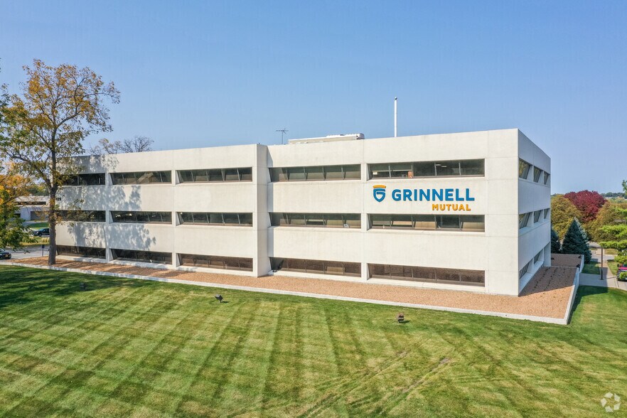 More Photos Of 2829 Westown Pky, West Des Moines Office For Lease