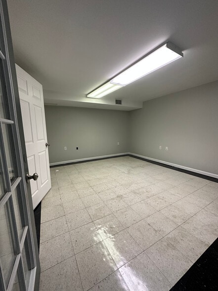 More Photos Of 2153 Richmond Ave, Staten Island Office For Sale
