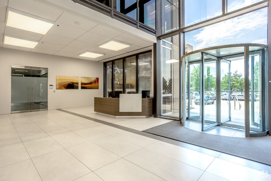 More Photos Of 4201 Spring Valley Rd, Dallas Office For Lease