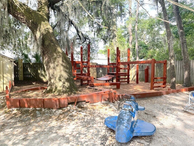 More Photos Of 794 King George Blvd, Savannah Schools For Lease