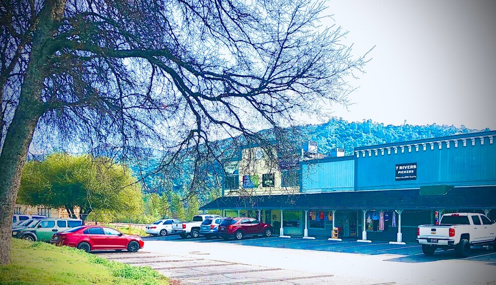 More Photos Of 40879 Highway 41, Oakhurst Freestanding For Sale