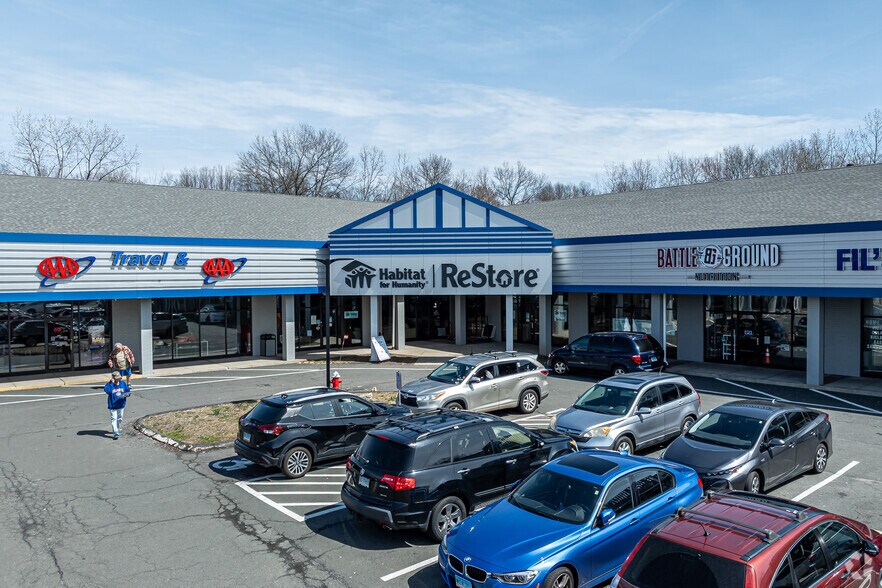 More Photos Of 34 Shunpike Rd, Cromwell Freestanding For Lease
