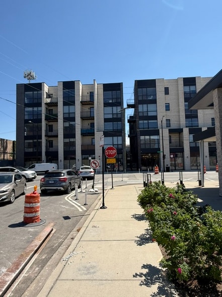 More Photos Of 451 E Pershing Rd, Chicago Apartments For Lease