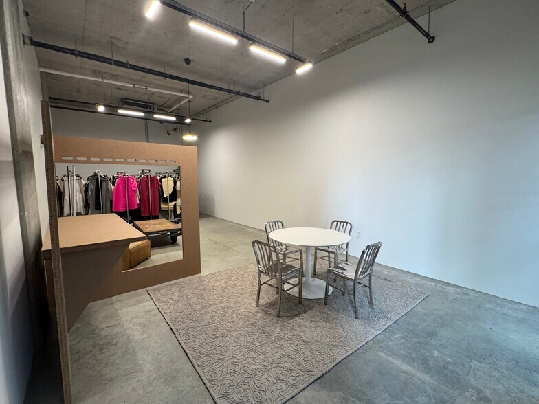 More Photos Of 8250 Manitoba St, Vancouver Flex For Sale