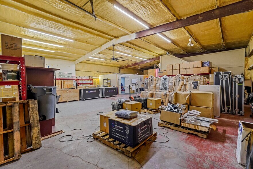 More Photos Of 4250 I-30 E, Rockwall Showroom For Sale