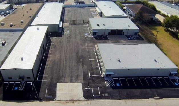 More Photos Of 6333 Skyline Dr, Houston Flex For Lease