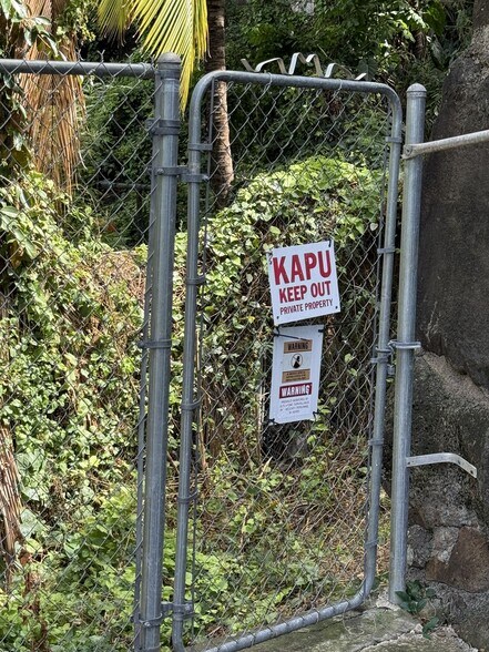 More Photos Of 1424 Gulick Ave, Honolulu Multifamily For Sale