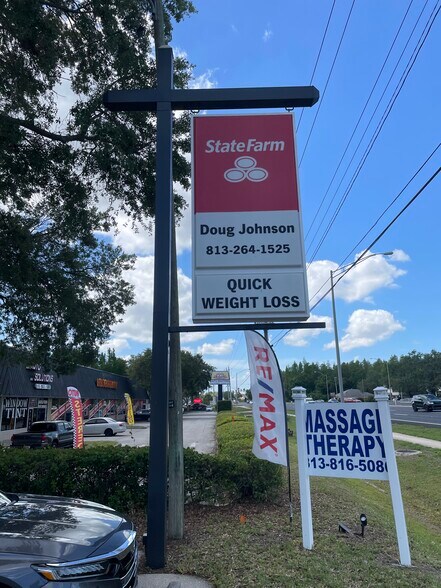 More Photos Of 13907 N Dale Mabry, Tampa Office For Sale