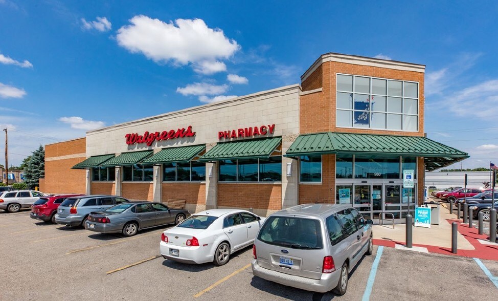Primary Photo Of 950 S Centerville Rd, Sturgis Drugstore For Sale