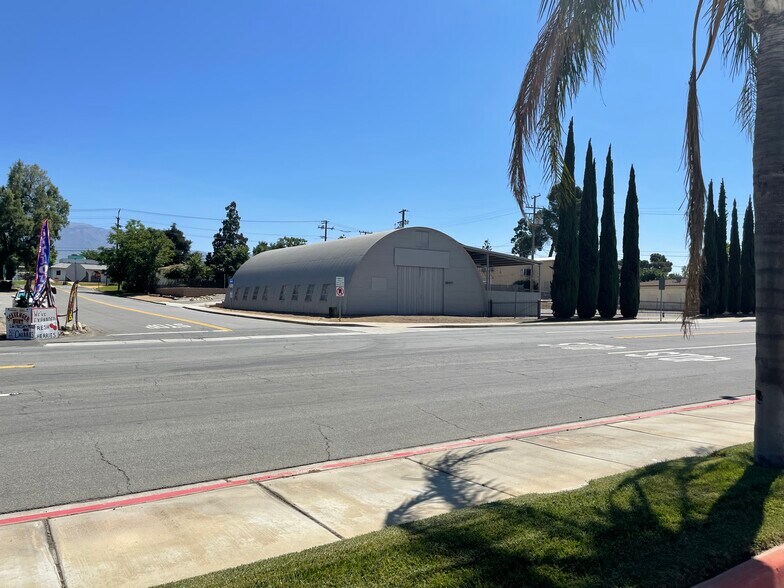 More Photos Of 498 W 6th St, Beaumont Warehouse For Sale