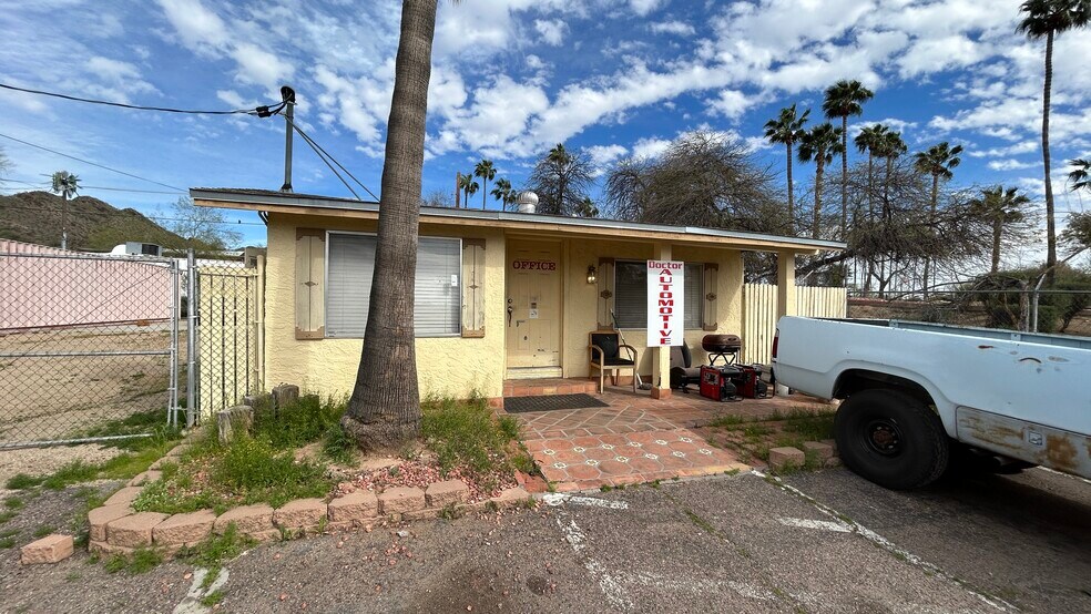 More Photos Of 13623 N Cave Creek Rd, Phoenix Auto Repair For Sale