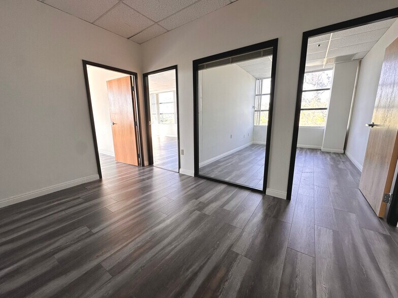 More Photos Of 1111 Corporate Center Dr, Monterey Park Loft Creative Space For Sale