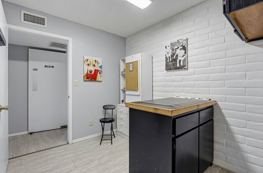 More Photos Of 10050 Mccombs St, El Paso Medical For Sale