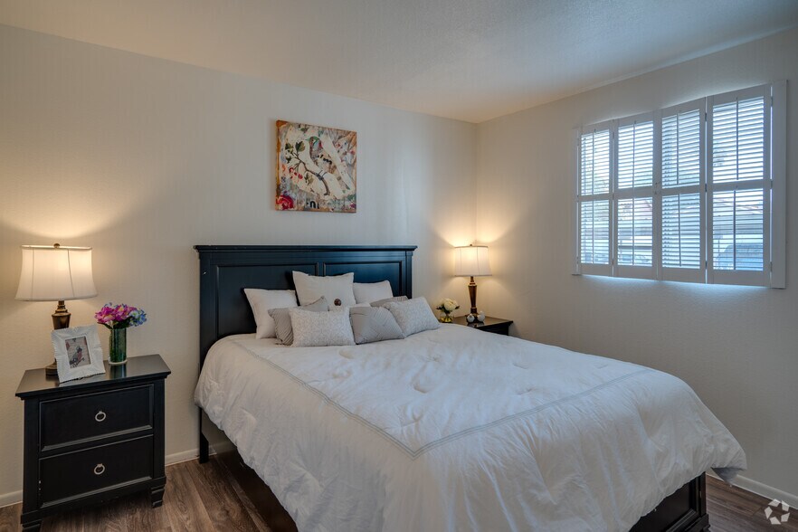 More Photos Of 4722 E Bell Rd, Phoenix Apartments For Sale