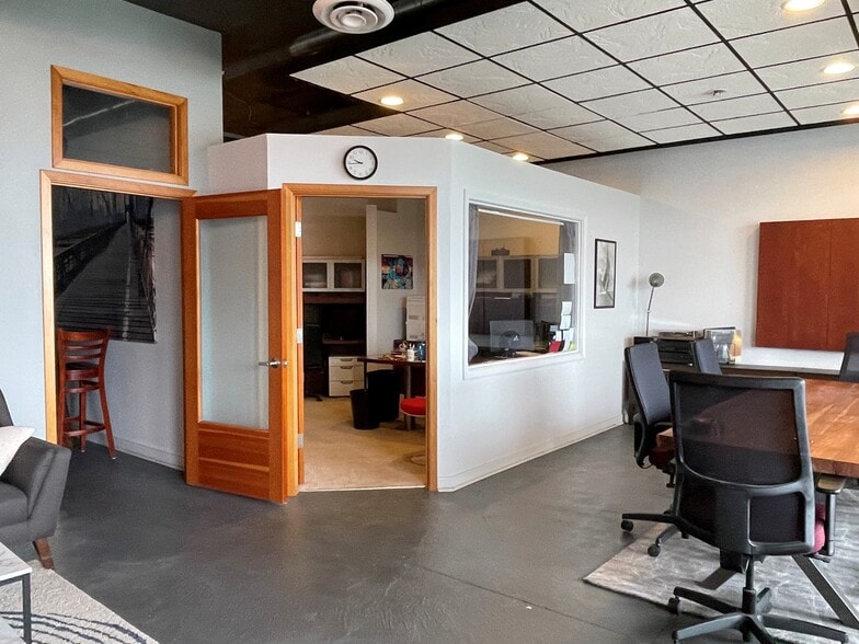 More Photos Of 6042 Seaview Ave NW, Seattle Apartments For Sale