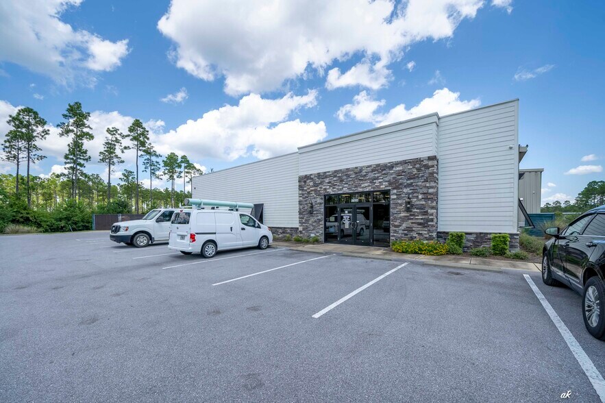 More Photos Of 17684 Cordova Pl, Panama City Beach Distribution For Lease