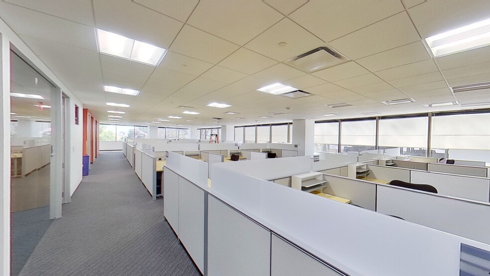 Primary Photo Of 613 NW Loop 410, San Antonio Office For Lease