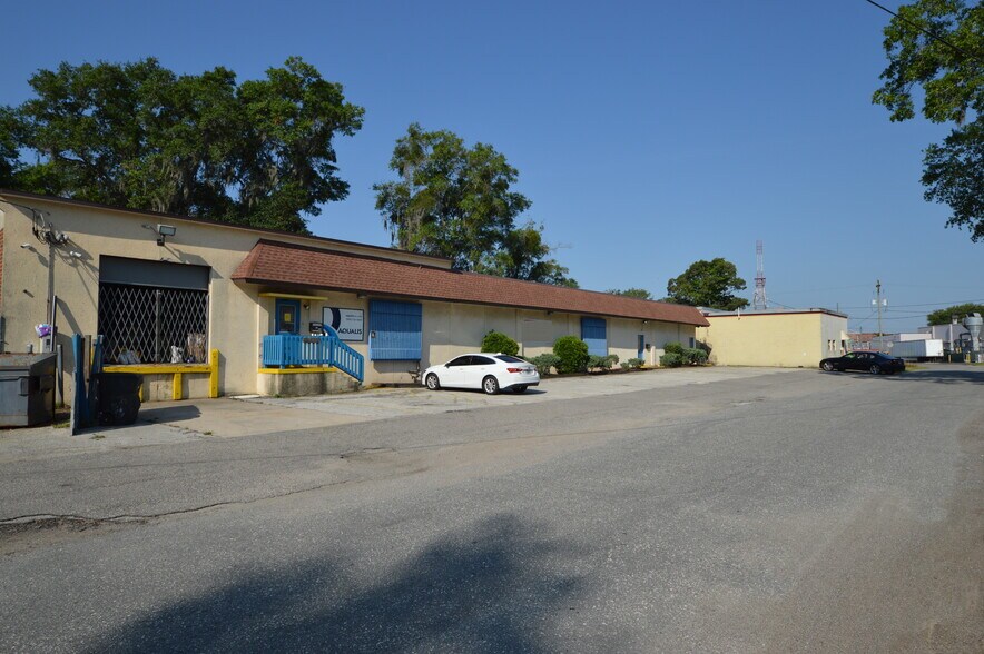More Photos Of 2406-2410 Harper St, Jacksonville Warehouse For Sale