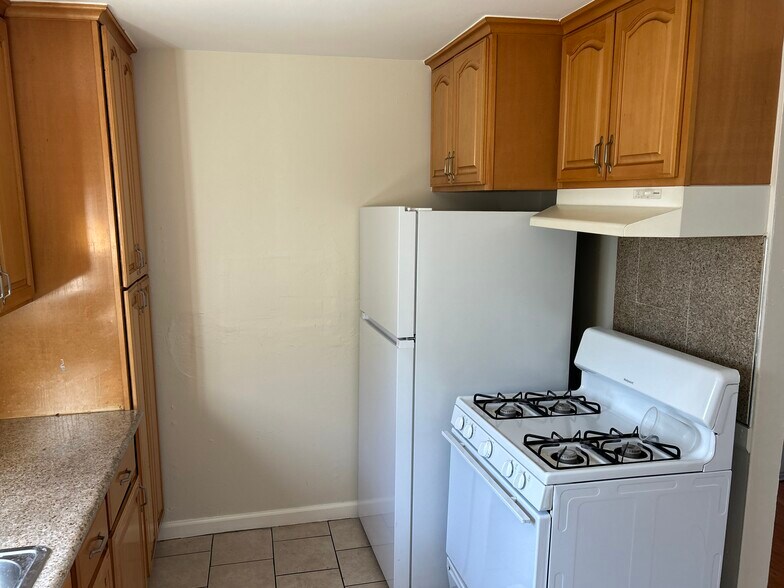 More Photos Of 811 Jeanne Ave, San Jose Apartments For Sale