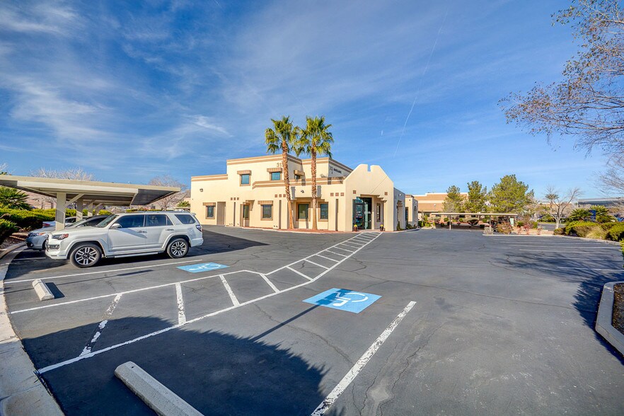 More Photos Of 313 Pilot Rd, Las Vegas Light Distribution For Sale