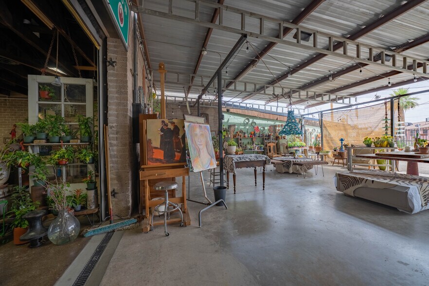 More Photos Of 1109 Grand Ave, Phoenix Storefront For Sale