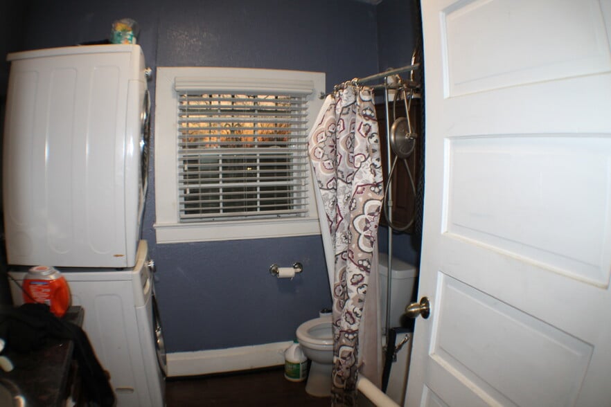 More Photos Of 3520 Broadway St, Houston Multifamily For Sale