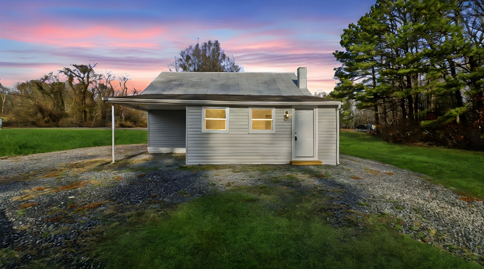 More Photos Of 3104 Tucker Hill Rd, Kinsale Warehouse For Sale