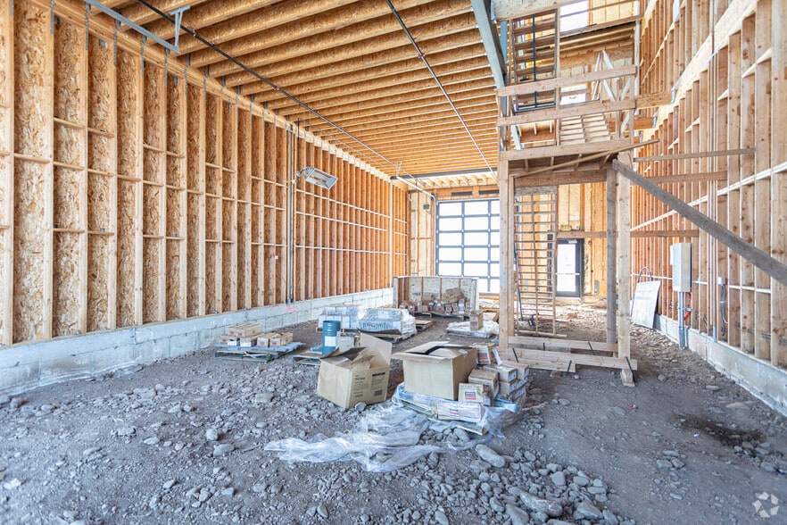 More Photos Of 1922 S Highway 40, Heber City Showroom For Lease