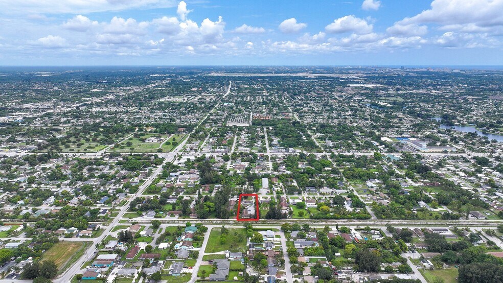 More Photos Of 3874 7th Ave N, Lake Worth Apartments For Sale