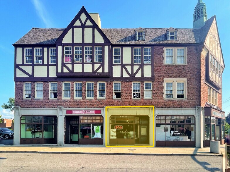 More Photos Of 3427 Lee Rd, Shaker Heights Apartments For Lease