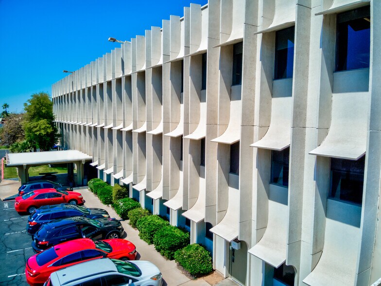 More Photos Of 444 W Osborn Rd, Phoenix Office For Sale