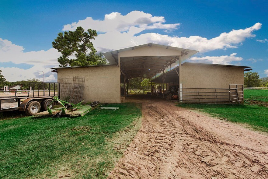 More Photos Of 22815 Lain Rd, Spring Land For Sale