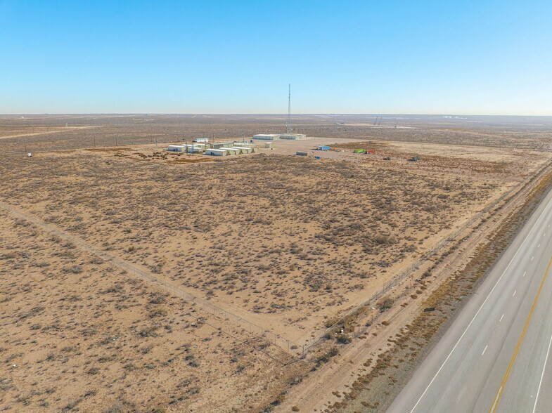 More Photos Of 906 S Highway 285, Pecos Warehouse For Sale