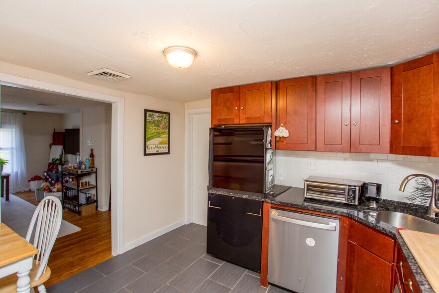 More Photos Of 41 Church St, Lambertville Apartments For Sale