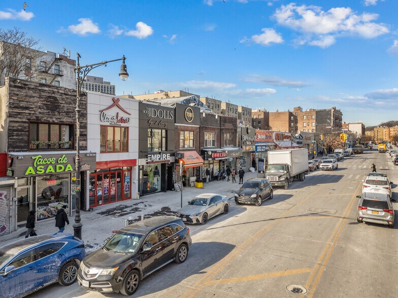 More Photos Of 122 Dyckman St, New York Restaurant For Lease