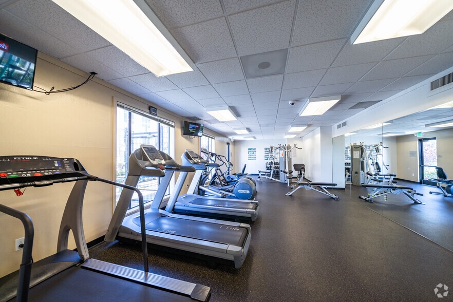 More Photos Of 1650 S Amphlett Blvd, San Mateo Unknown For Lease