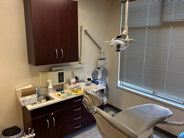 More Photos Of 2848 Cottage Grove Rd, Cottage Grove Medical For Lease