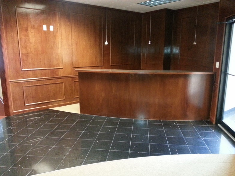 More Photos Of 4 West Dr, Chesterfield Medical For Lease