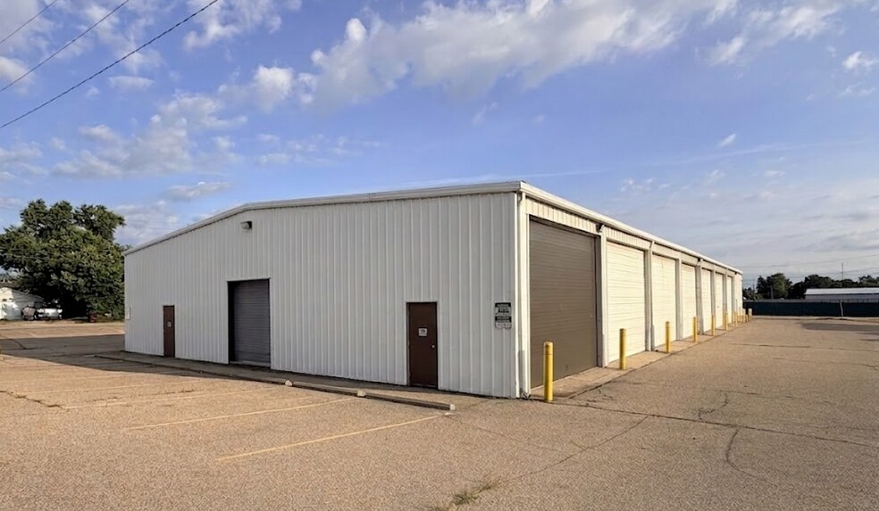 Primary Photo Of 1951 Logan Ave, Hamilton Warehouse For Lease