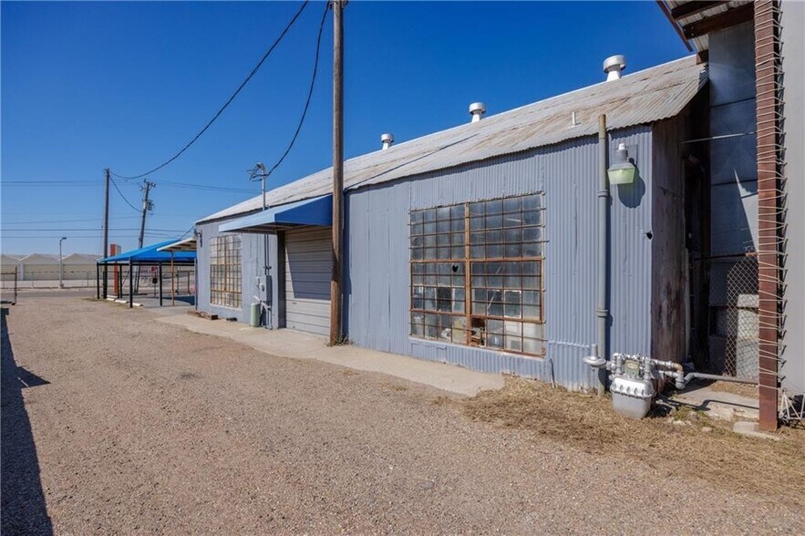 More Photos Of 610 N Port Ave, Corpus Christi Auto Dealership For Sale