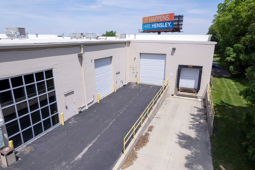 More Photos Of , Indianapolis Flex For Sale