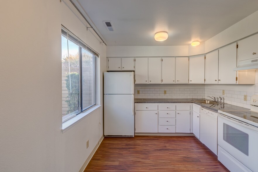 More Photos Of 3596 Gypsum Rd, Reno Apartments For Sale