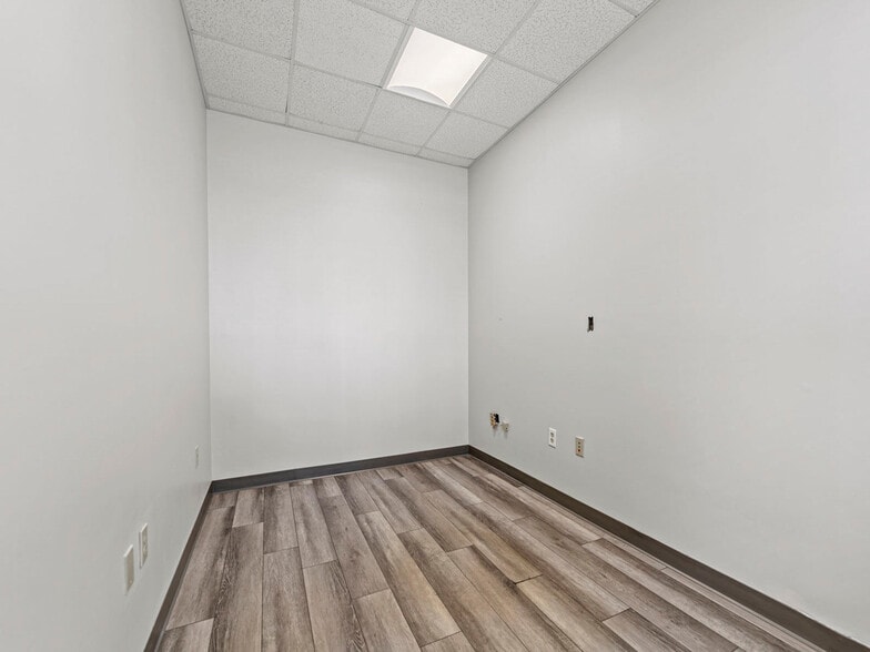 More Photos Of , Sunrise Office For Sale