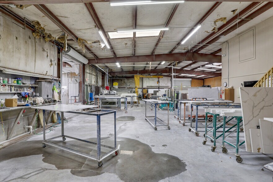 More Photos Of 1385 English St NW, Atlanta Warehouse For Sale