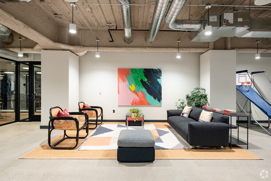 More Photos Of 1201 3rd Ave, Seattle Office For Lease