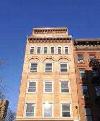 More Photos Of 411 W 39th St, New York Apartments For Lease