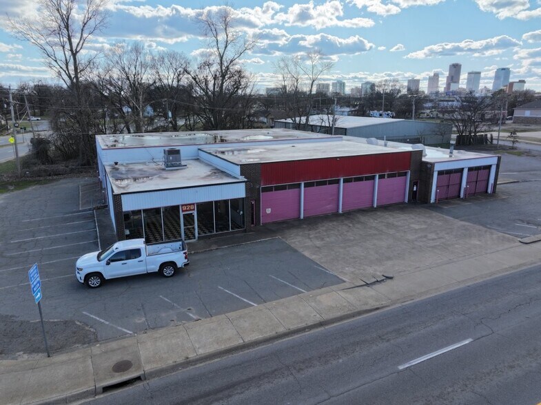 Primary Photo Of 920 E Broadway St, North Little Rock Showroom For Sale